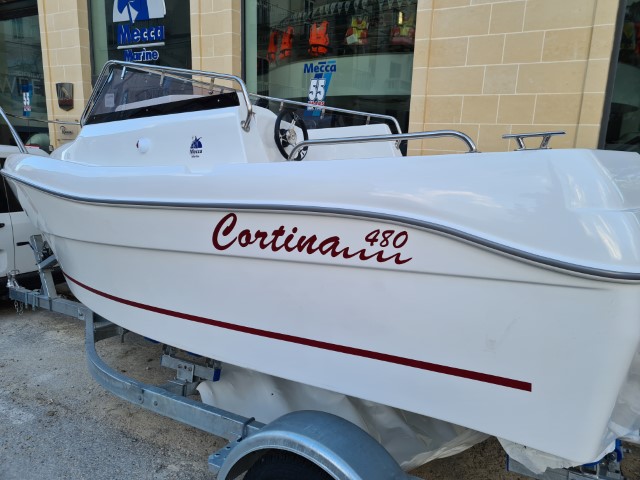 cortina-480-cabin-16ft.jpg